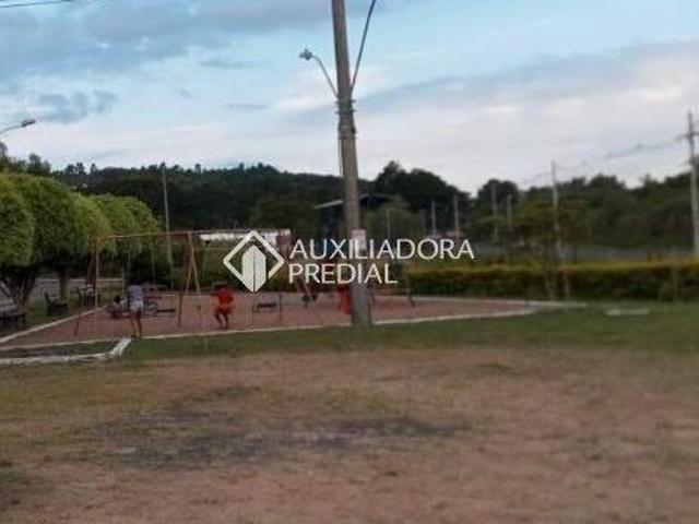 CONDOMINIO CONDADO SEVILHA! Terreno de esquina com 7 m x 21 m. Condomínio com churrasqueiras, pi