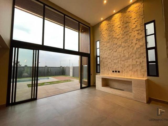 Condomínio das Árvores Casa 494m² Condomínio Árvores