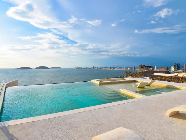 Condominio de 2 recamaras en Sunset Hills