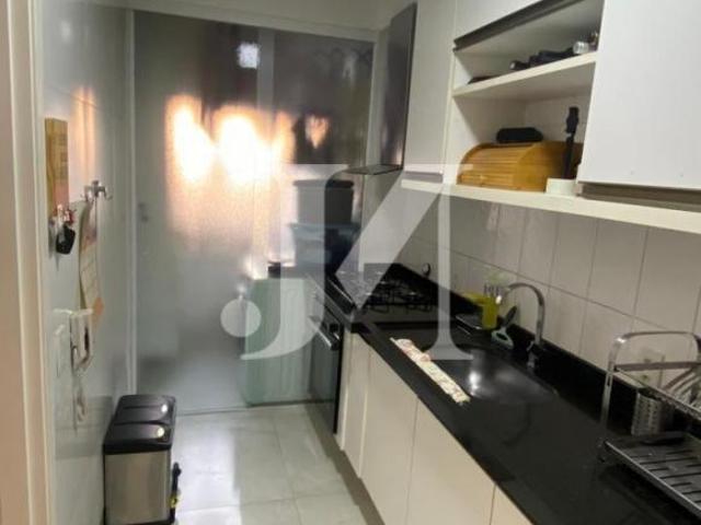 Condomínio Edifício Monica Apartamento Padrão de 56m² com 2 dormitórios, e 1 vaga de garagem dispo