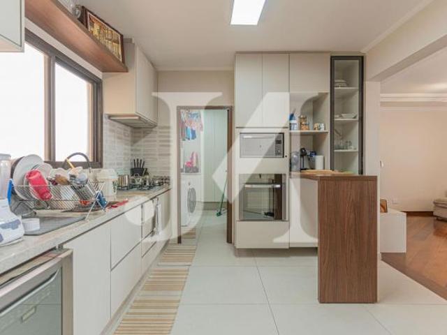 Condomínio Edifício Barroco II Apartamento Padrão de 120m², 3 Dormitórios com 1 Suíte Porteira Fec
