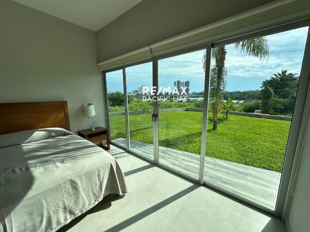 CONDOMINIO EN RENTA EN ISLA MAZATLAN