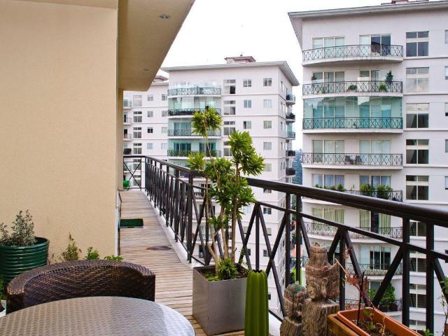 Condominio en venta en Bosques de Santa Fe, tina con vista panor?mica, alberca