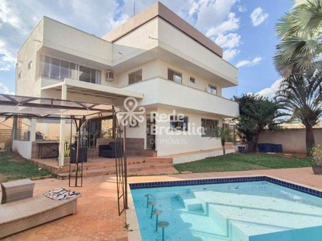Condomínio Estância Quintas da Alvorada Casa à venda, com 4 suítes, Jardim Botânico