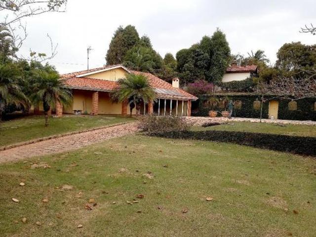 CONDOMÍNIO FECHADO: COM LAGO & LAZER COMPLETO