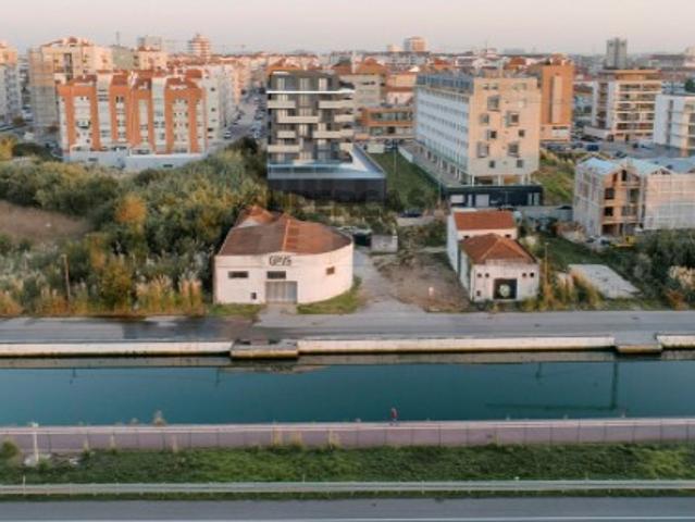 Condomínio Fechado com Piscina, Centro de Aveiro Apartamento T3