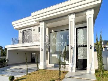 Condomínio Itahyê com 5 Súites com closet + Escritorio e 489m² de Terreno em Alphaville
