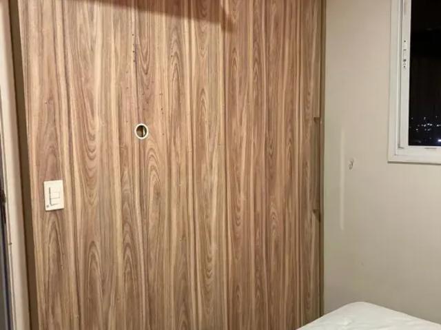 Condomínio Ilha Parque LOCAÇÃO, são 3/4 sendo uma suíte, semi mobiliado, com 2 v
