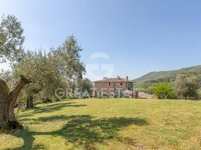 Condominio Piegaro Perugia ES101520979