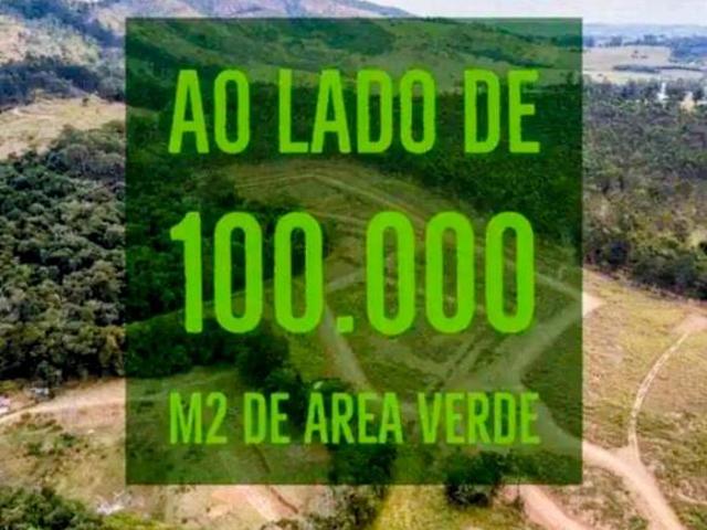 Condomínio Recanto da São Vicente Terreno com 300 m2, pertinho do Shopping e do Lago do Taboão