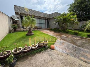 Eixo Rodoviário, Asa Norte, Lago Norte, Distrito Federal