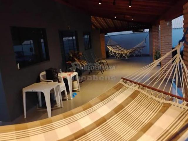 Condomínio Riviera Di Toscana Casa mobiliada em rancho com 03 quartos e piscina