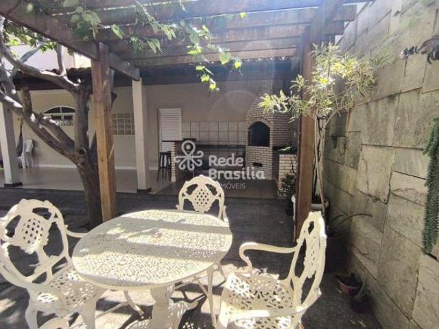 Condomínio Ville de Montagne Casa à venda, 4 quartos, sendo 2 suítes Jardim Botânico