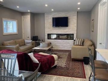 Condo/Apt Unit Property