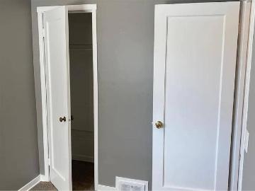 Conducive 3 beds A vailable!