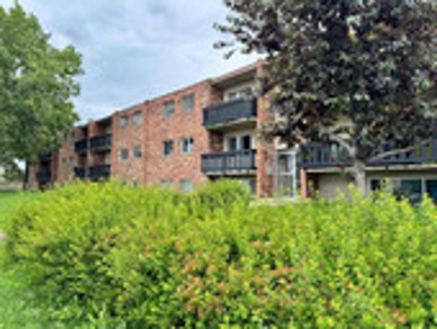 Confederation Park Apartments I & II | 3170 and 3176 Laurier Dr, Saskatoon
