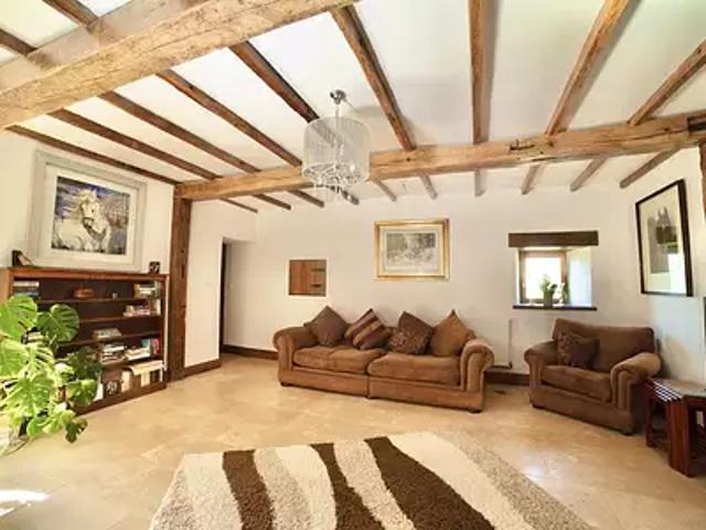 Confolens 16500 Achat / Vente maison 11 pièces t11