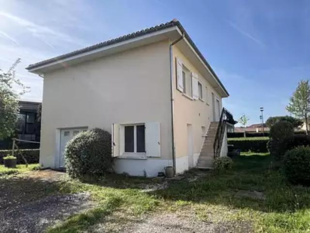 Confolens 16500 Achat / Vente maison 5 pièces t5 parking
