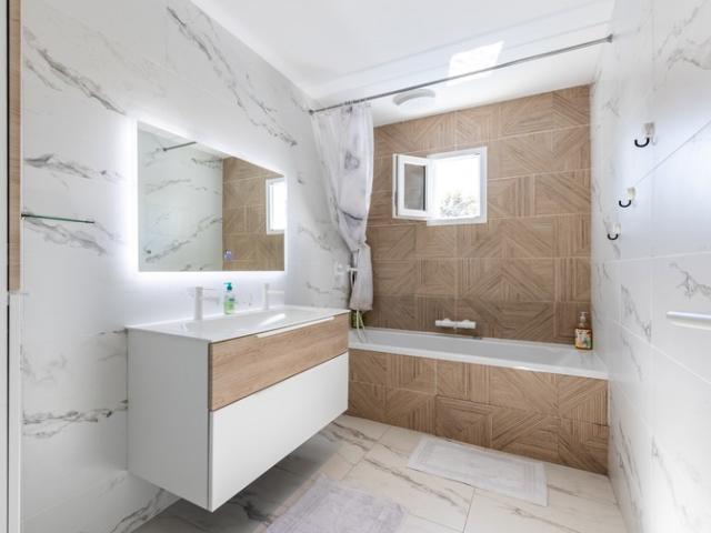 Confort et calme à 2 pas du tram: maison moderne avec jardin