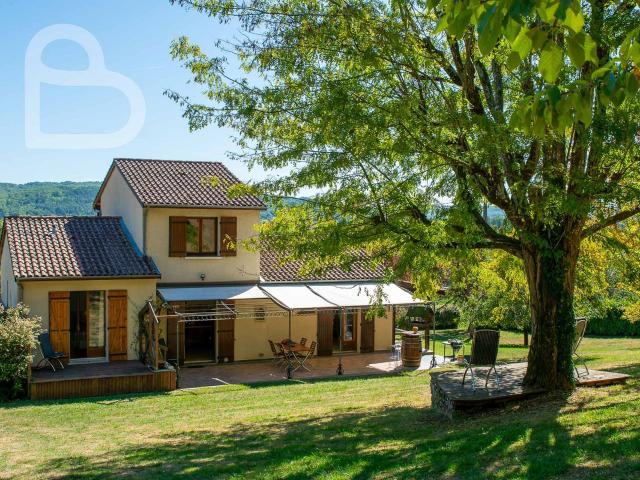 Confort et vue dégagée, proche du village 119m² Prayssac