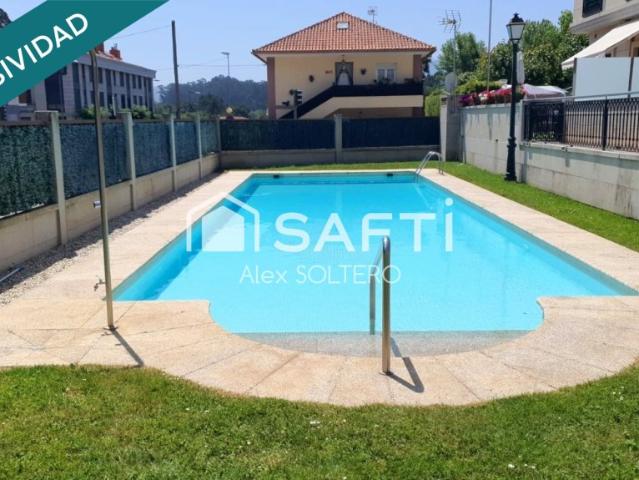Confort, piscina y con la playa a un paso