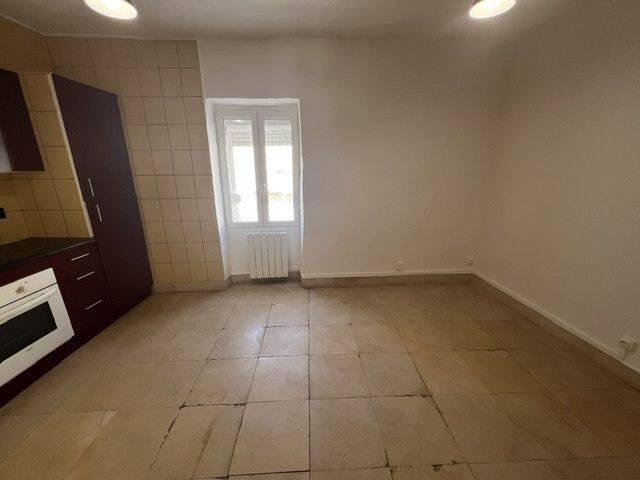 Confortable appartement à Lirac