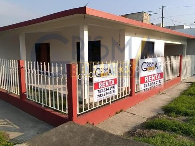 CONFORTABLE CASA EN RENTA O VENTA EN LA CALZADA EN TUXPAN