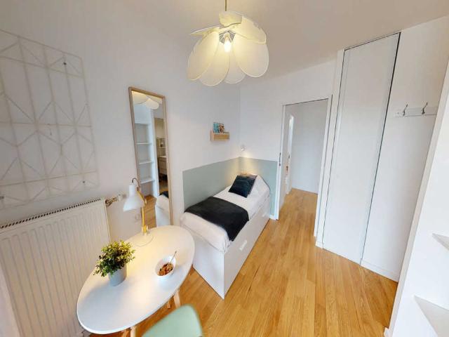 Confortable chambre individuelle avec salle de bain privée