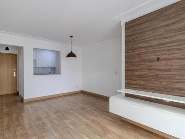 Agradável apartamento para venda em Bosque da Saúde com 3 quartos, sendo 1 suíte, 84m² neimarmarti