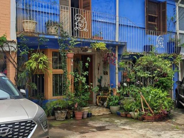 Confortável casa de vila para venda em Vila Olímpia com 4 quartos, sendo 1 suíte, 248m²