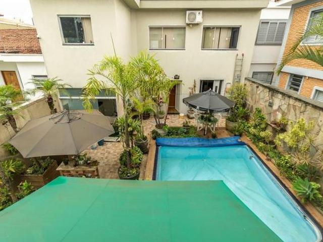 Deslumbrante casa para venda em Bosque da Saúde com 4 quartos, sendo 2 suítes, 267m² denilsonsilva