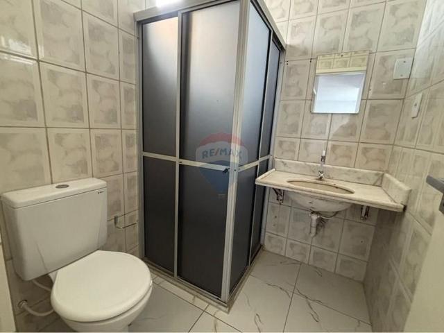 Conforto e Lazer no Condomínio Lagoa Verde: Apartamento de 3 Quartos, R$ 2.000,00