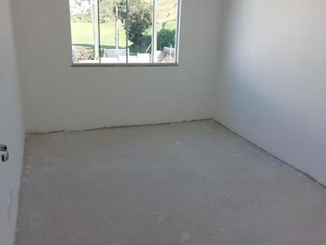 Conforto e Segurança no Campo Comprido: Casa em Condomínio com 3 Quartos e 94 m²