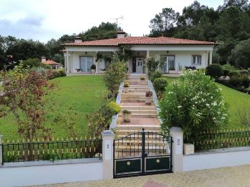 Conforto, Espaço e Natureza – Moradia T4 em Pomares, Pombal, Leiria