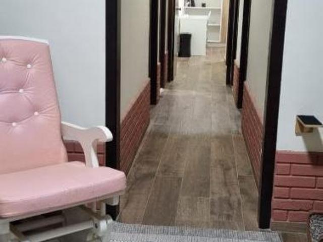 Conforto, Segurança e Sustentabilidade em Casa Térrea Espetacular!