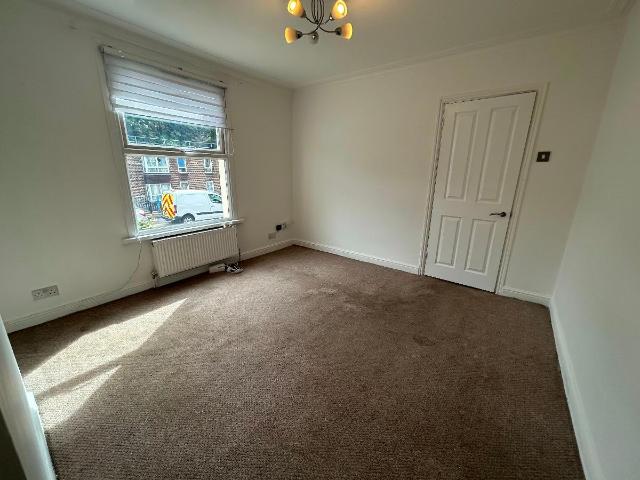 Congleton Grove, Woolwich SE18, 2 bed terraced house to rent, £1,800 pcm | PrimeLocation