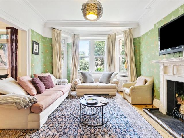 Coningham Court, 23 Ashburnham Road, Lot's Village, London, SW10 0PF, United Kingdom | 3 bed apartment for rent #136444540 | Rentberry