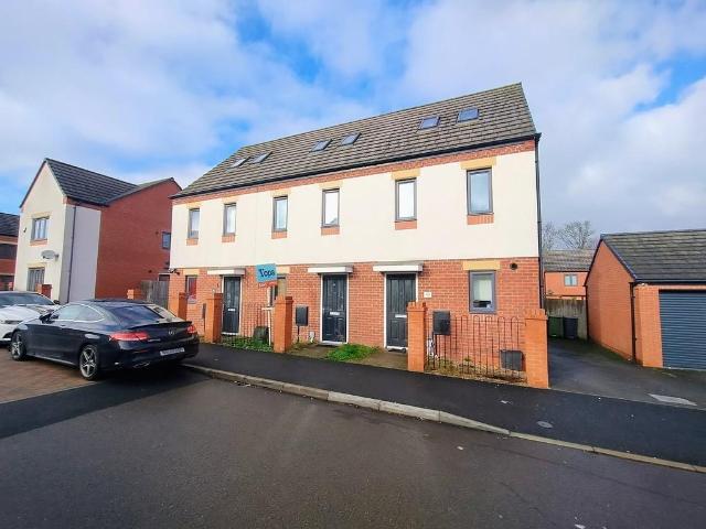 Coningsby Drive, Wolverhampton WV2 3 bed end of terrace house to rent £995 pcm £230 pw