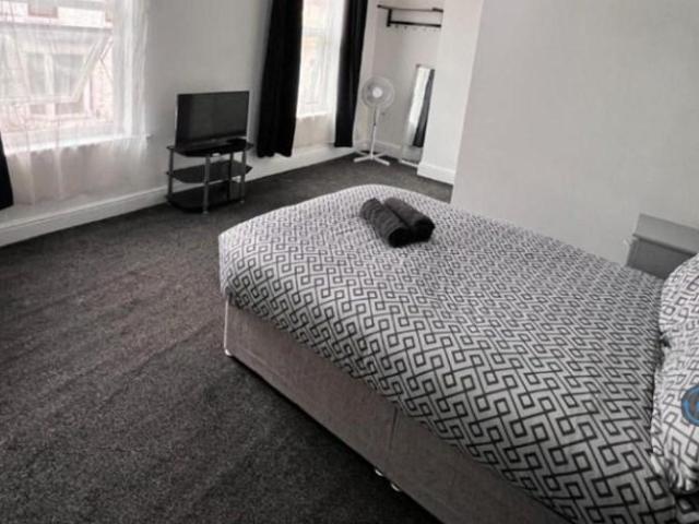 Coningsby Road, Liverpool, L4 5 bed terraced house to rent £2,000 pcm £462 pw