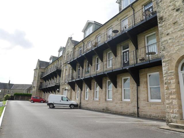 Conishead House, Ulverston LA12 2 bed flat to rent £795 pcm £183 pw