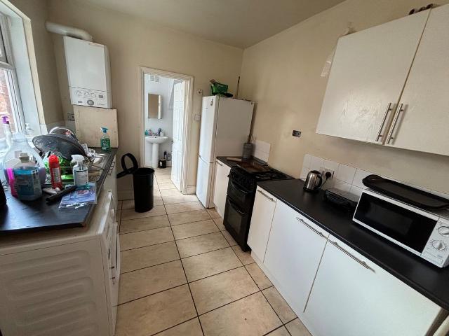 Coniston Avenue, Newcastle Upon Tyne NE2, 2 bed flat to rent, £1,250 pcm | PrimeLocation
