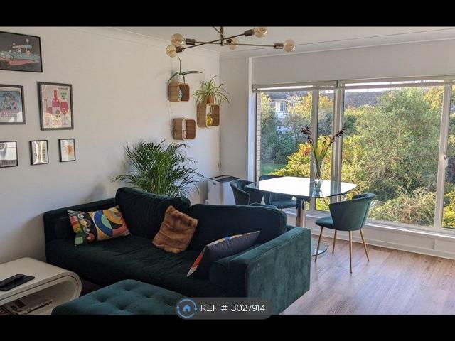 Coniston Court, London SW15, 2 bed flat to rent, £2,200 pcm | PrimeLocation