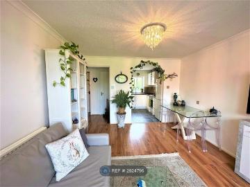 Coniston Close, London SW20, 1 bed flat to rent, £1,650 pcm | PrimeLocation