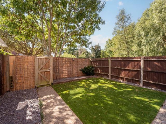 Coniston Close, London SW20, 3 bed maisonette to rent, £2,400 pcm | PrimeLocation