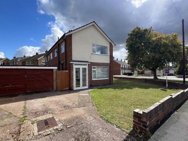 Coniston Crescent, Loughborough, LE11 3 bed house to rent £1,300 pcm £300 pw