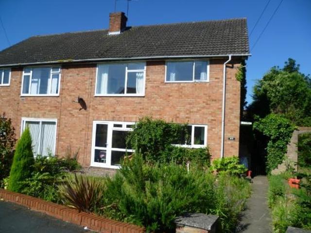 Coniston Road, Leamington Spa, CV32 2 bed flat to rent £1,095 pcm £253 pw