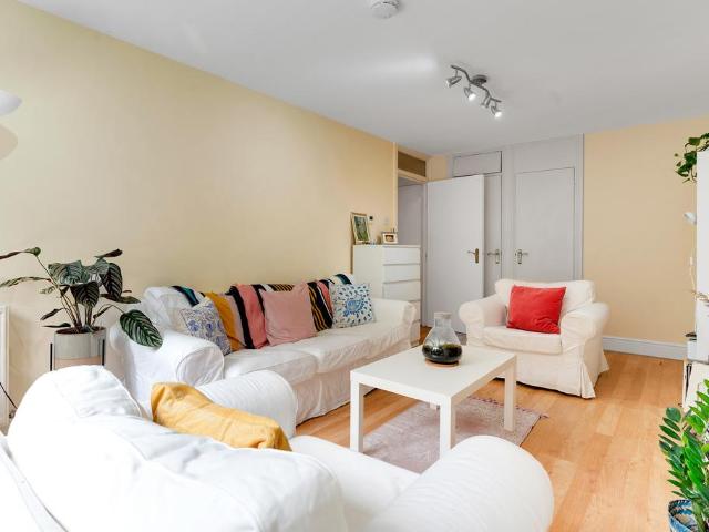 Conistone Way, Islington, London, N7 2 bed house to rent £3,100 pcm £715 pw