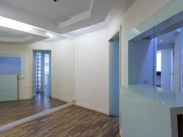 Conjunto Comercial em Moinhos de Vento