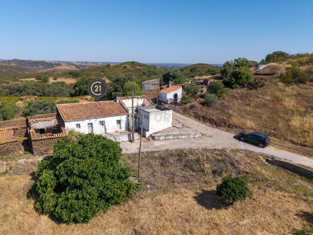 Conjunto de 2 Artigos Urbanos com Elevado Potencial de Reconstrução | Ebros | Tavira