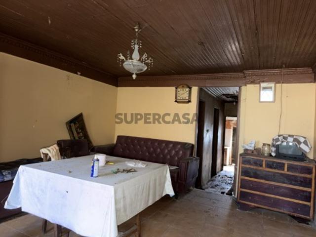 Conjunto de 3 moradias Rio de Moinhos